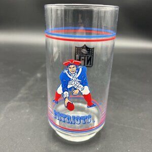 Vintage 1980's New England Patriots NFL Mobil Glass Tumbler Patriot Old Logo